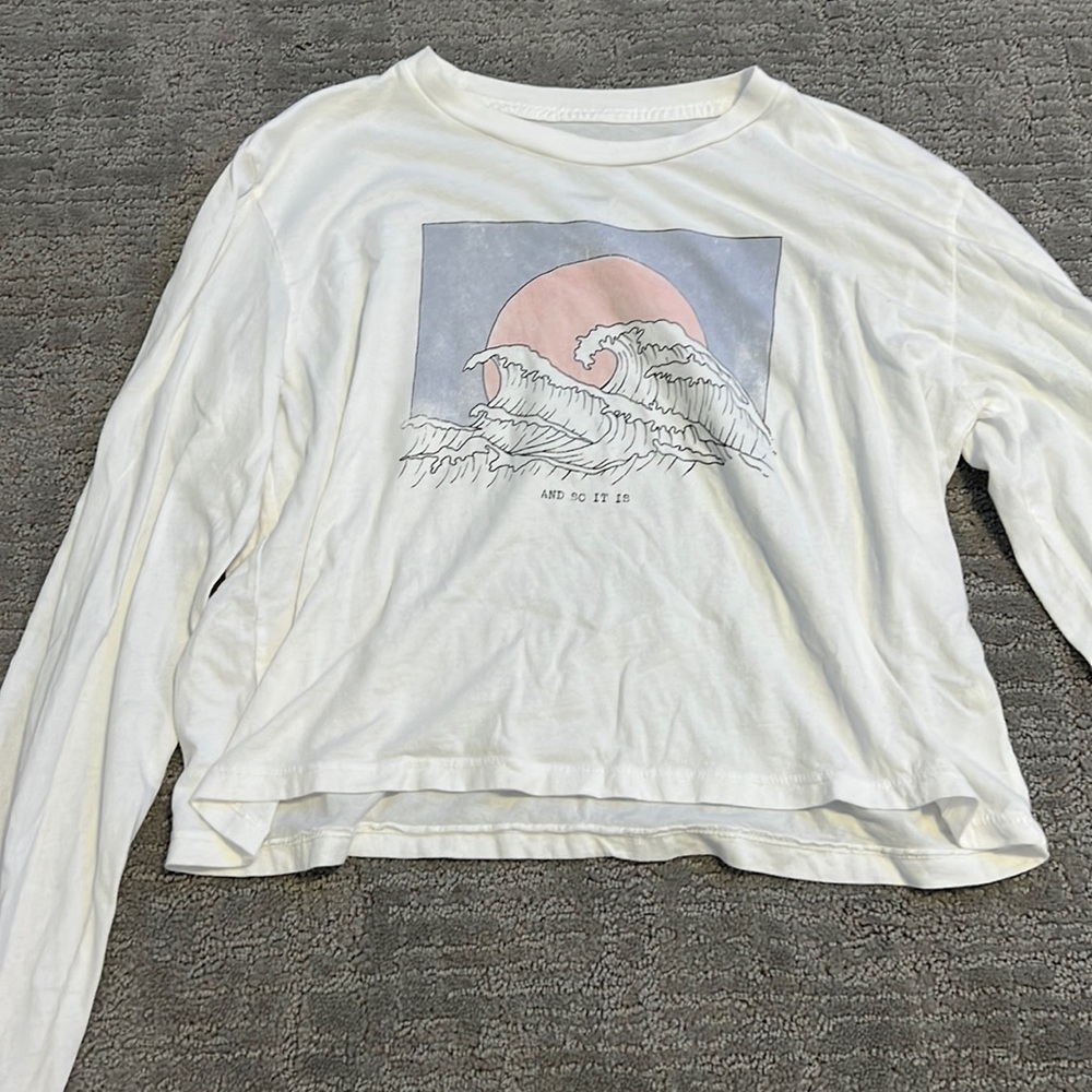 Long sleeve beach waves shirt